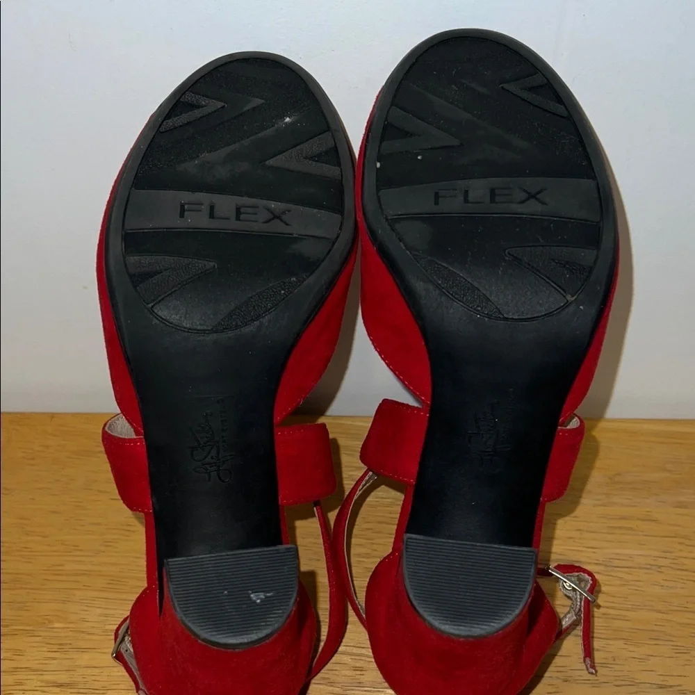 Life Stride Naturalizer Red Strappy 3” Heels